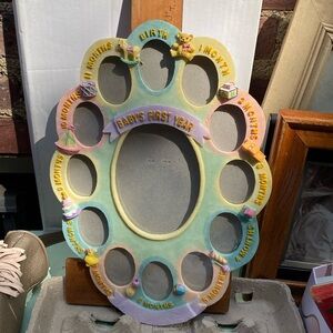 Baby Frame - Monthly Milestones